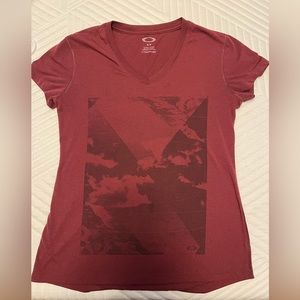 Oakley t shirt